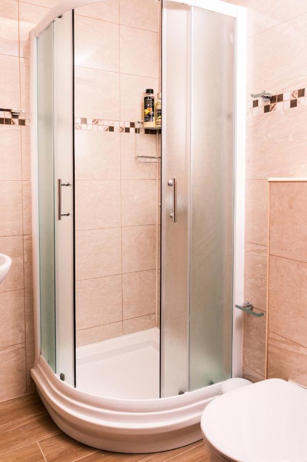 Hotel Cider&Squash, Grncarska 8, Prnjavor Batocina المظهر الخارجي الصورة